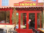 bollywoodlollywood-restaurant-04-cour-porte-entree