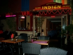 bollywood-lollywood-indian-restaurant-night-2